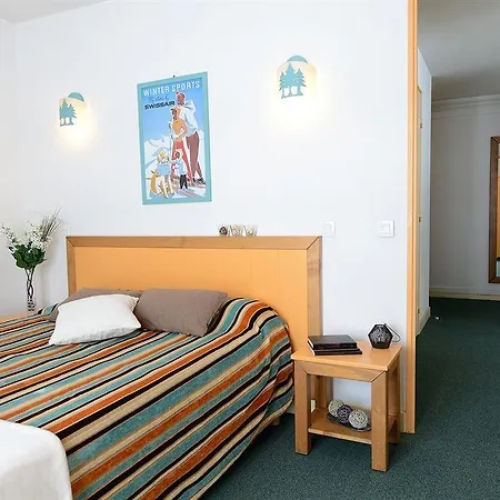 Pierre & Vacances Le Montana מלון לה מונג'י