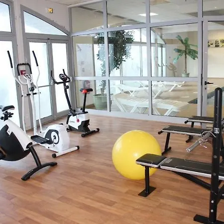 Pierre & Vacances Le Montana 2* לה מונג'י