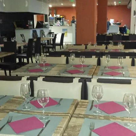 Pierre & Vacances Le Montana מלון 2*