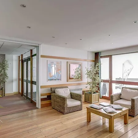 Pierre & Vacances Le Montana מלון לה מונג'י