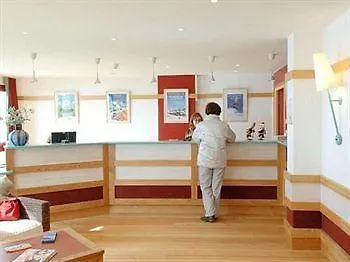 Pierre & Vacances Le Montana Hotel