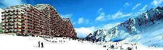 Hotel Pierre & Vacances Le Montana 2*