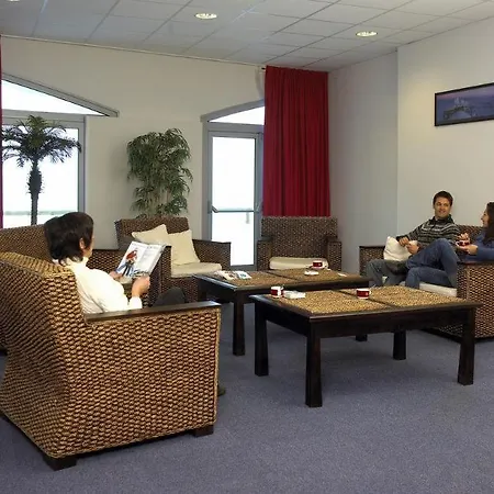 Pierre & Vacances Le Montana 호텔 라몽지