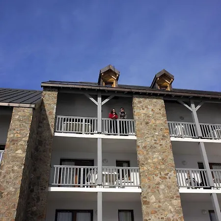 Pierre & Vacances Le Montana Hotel